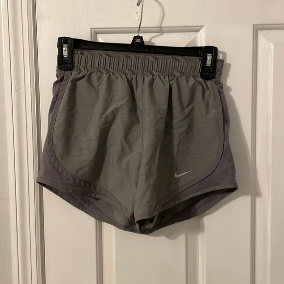Nike athletic shorts - Picture 1 of 3